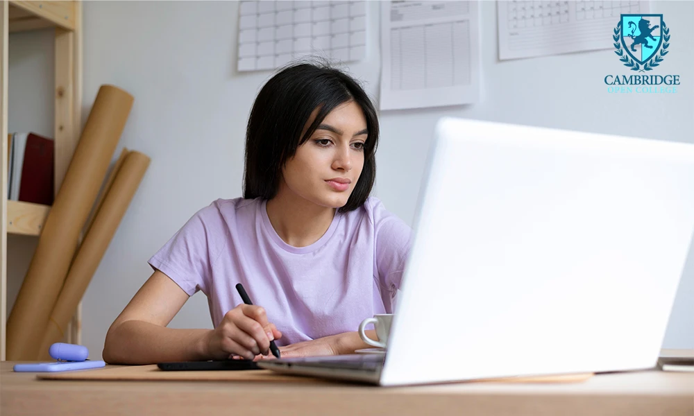 How Online HLTA Courses Work