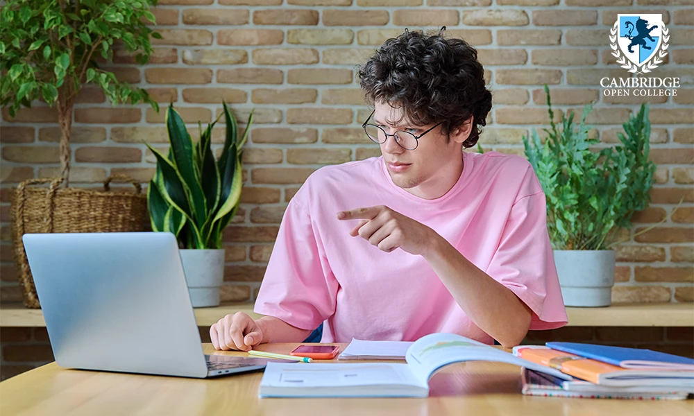 How Long Does a TEFL Course Take Online