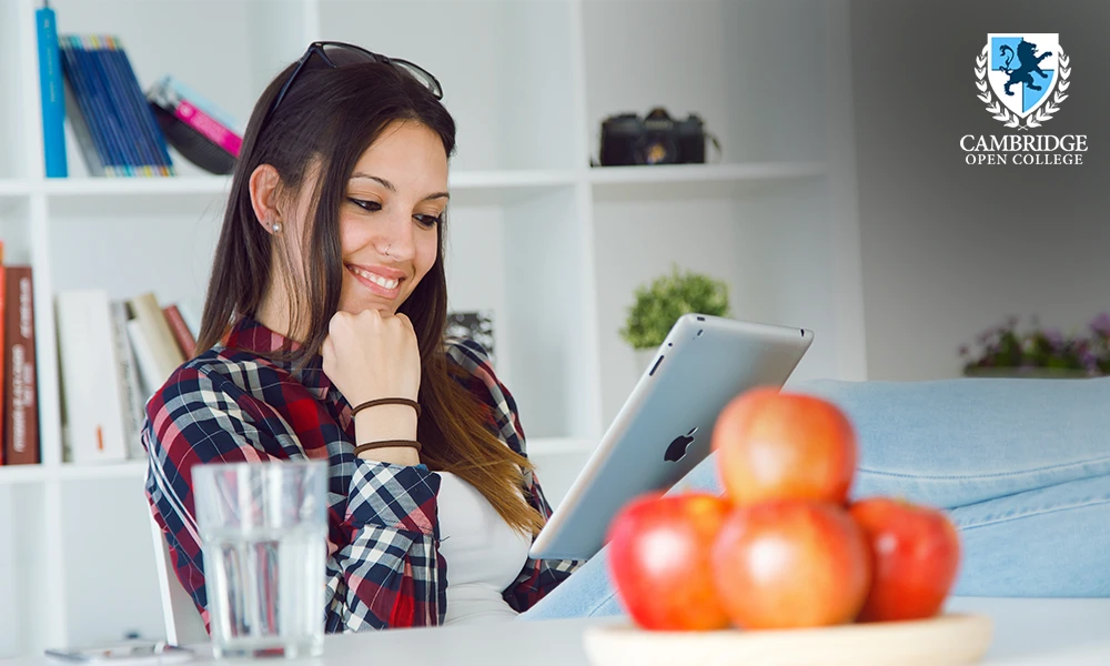 How Does Studying a Sports Nutrition Course Online Work in Practice?