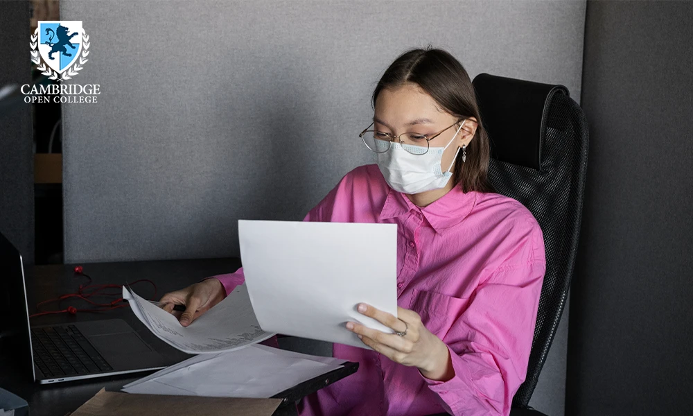 How Does Studying Forensic Science Online Actually Work?