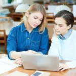 how to become a teaching assistant UK