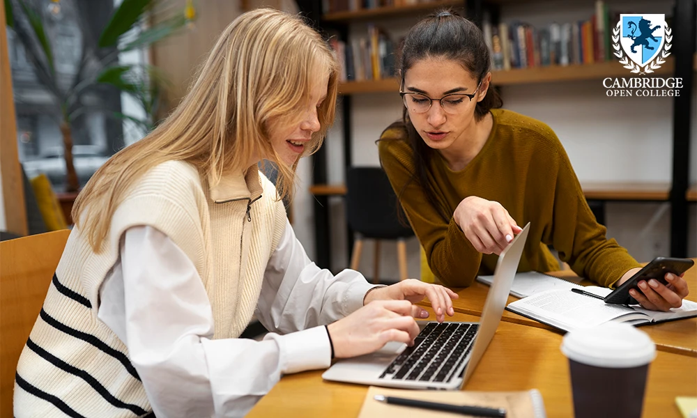 Flexible Online Courses for Working Adults in the UK: Your Guide to Career Advancement